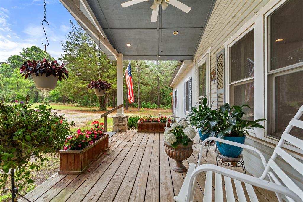 7398 County Road 334 Property Photo 2