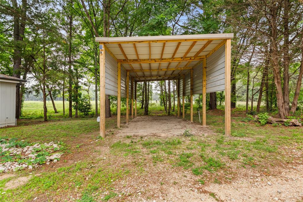 7398 County Road 334 Property Photo 3