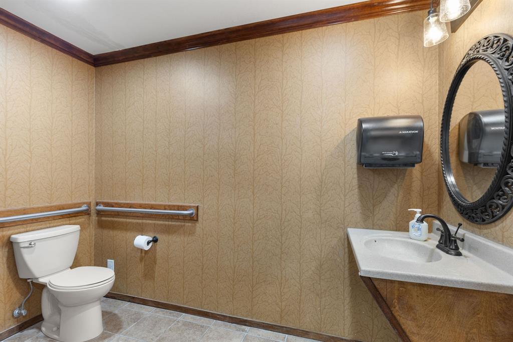 1317 East Property Photo 16