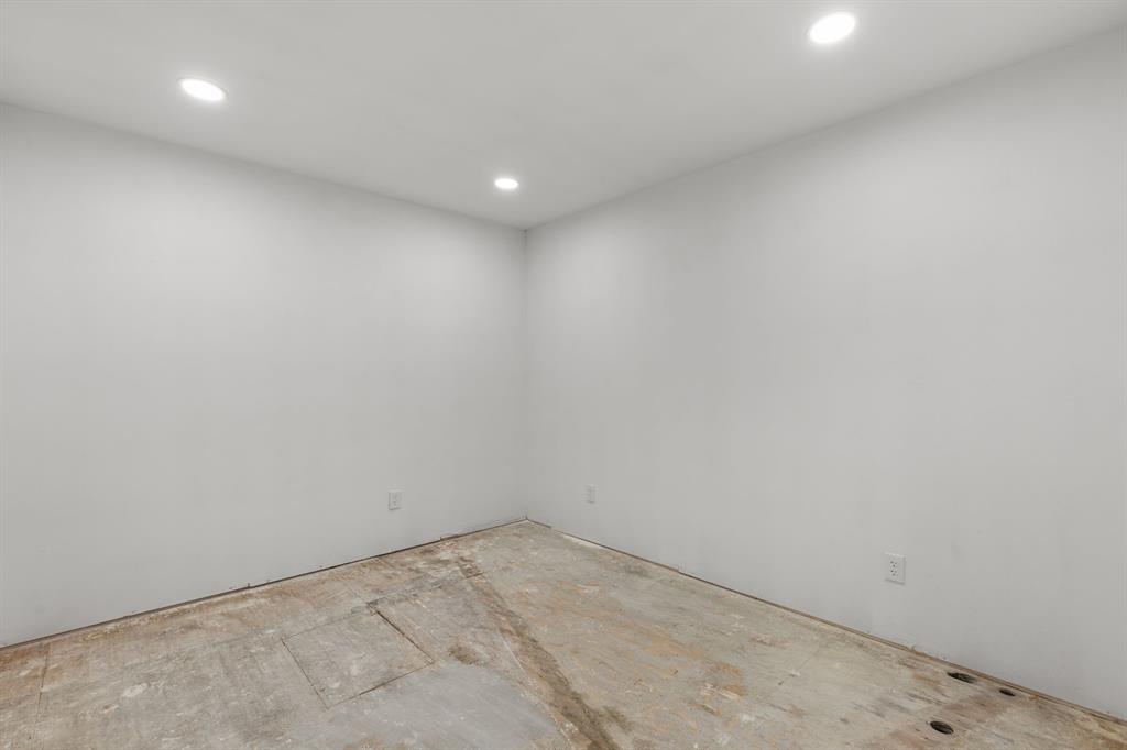 1317 East Property Photo 29