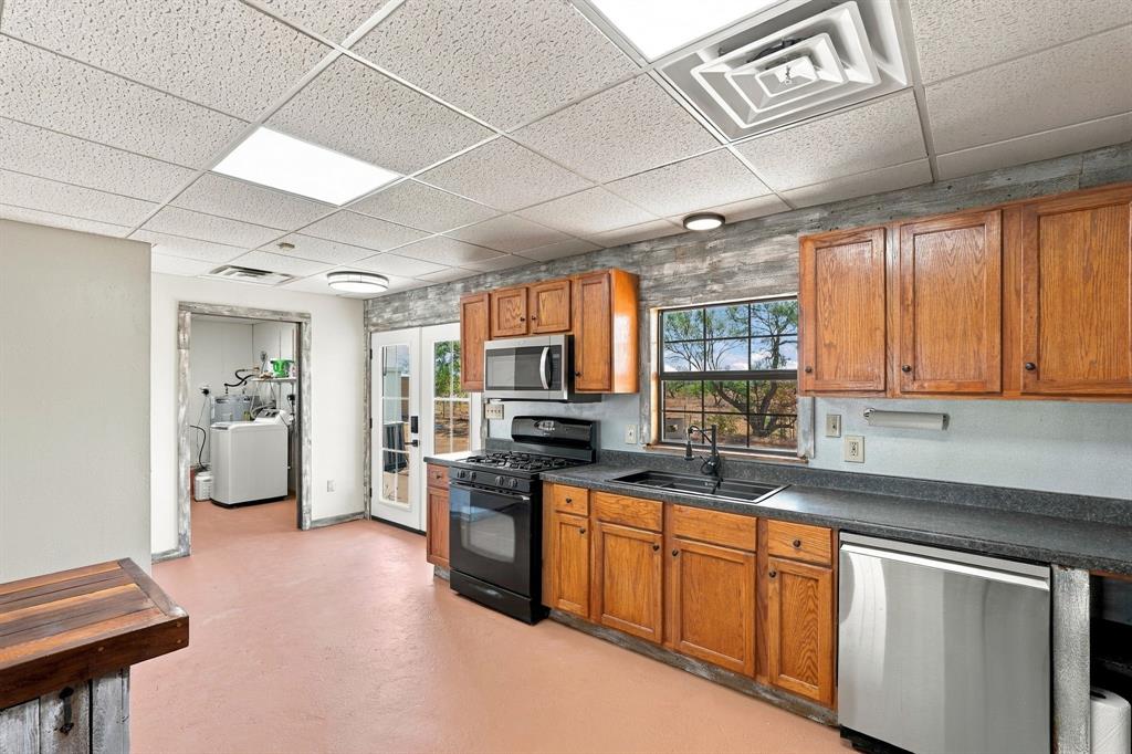 373 Brook Drive Property Photo 13