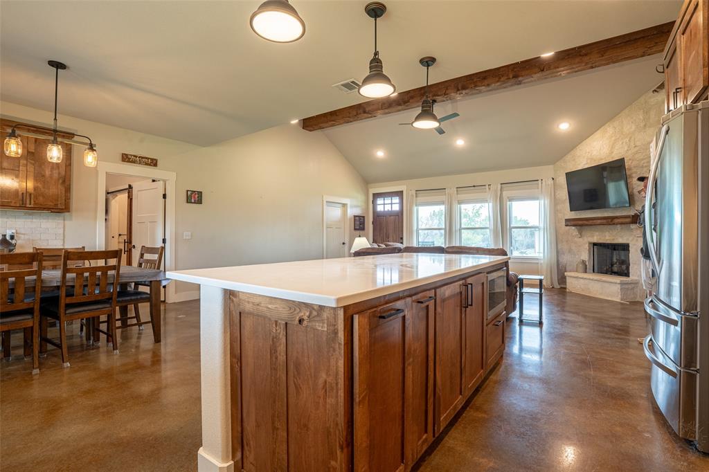1260 Private Road 1656 Property Photo 11