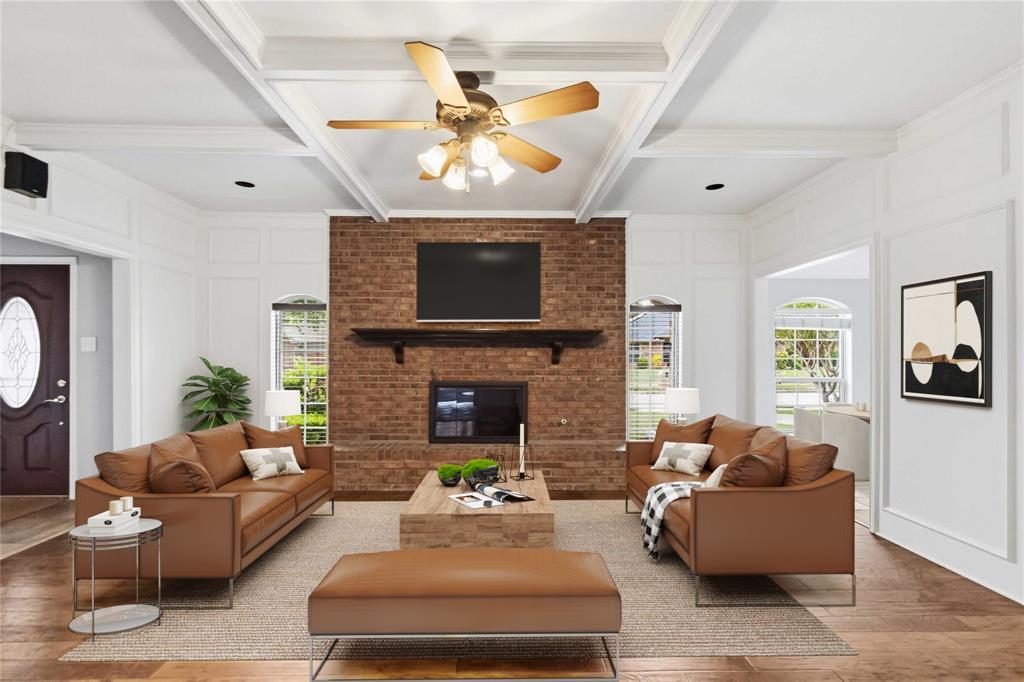 200 Sunny Crest Drive Property Photo 1