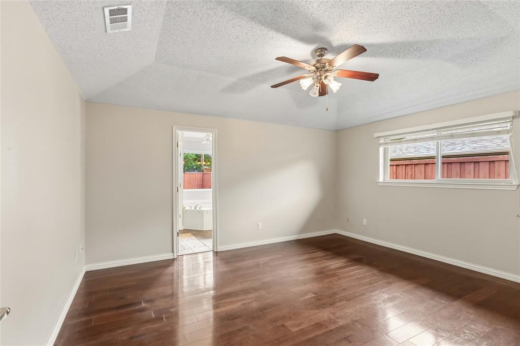 200 Sunny Crest Drive Property Photo 15