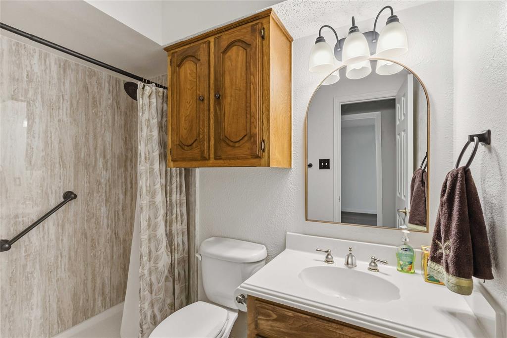 200 Sunny Crest Drive Property Photo 27