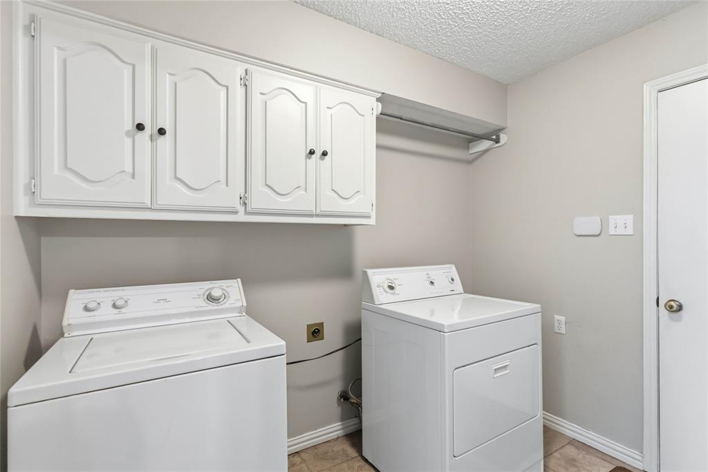 200 Sunny Crest Drive Property Photo 28
