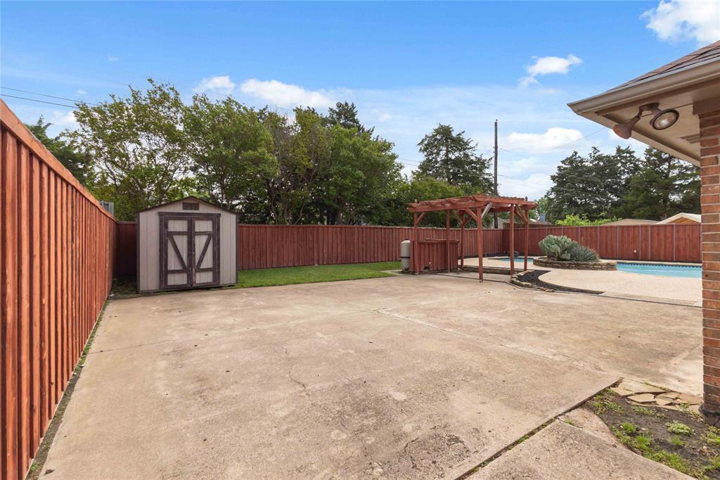 200 Sunny Crest Drive Property Photo 34