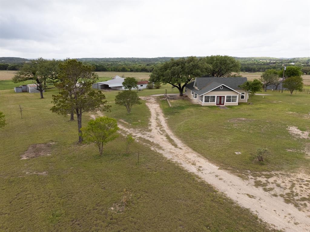 589 County Road 4150 Property Photo 2