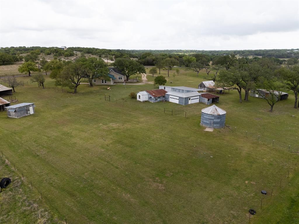 589 County Road 4150 Property Photo 5