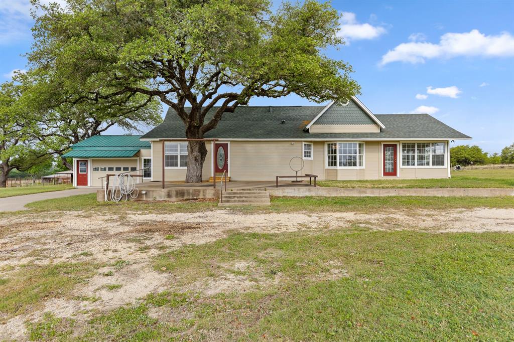 589 County Road 4150 Property Photo 12
