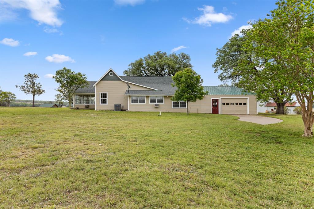 589 County Road 4150 Property Photo 13