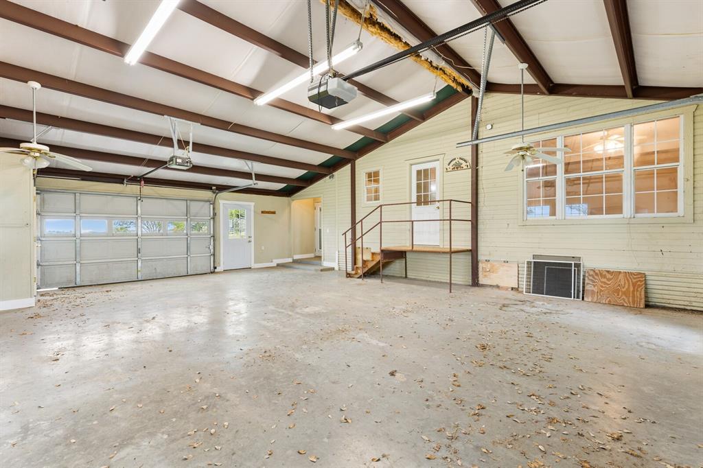 589 County Road 4150 Property Photo 20
