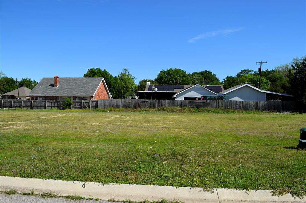 304 Preston Road Property Photo 1