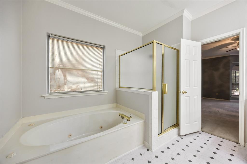 9209 Chimneywood Drive Property Photo 16
