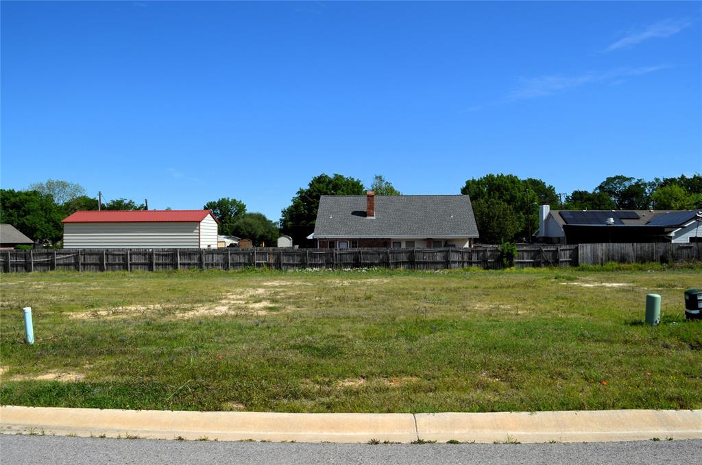 310 Preston Road Property Photo 1