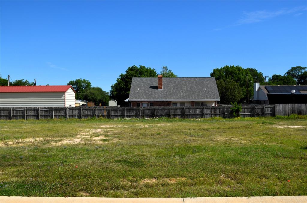 310 Preston Road Property Photo 2
