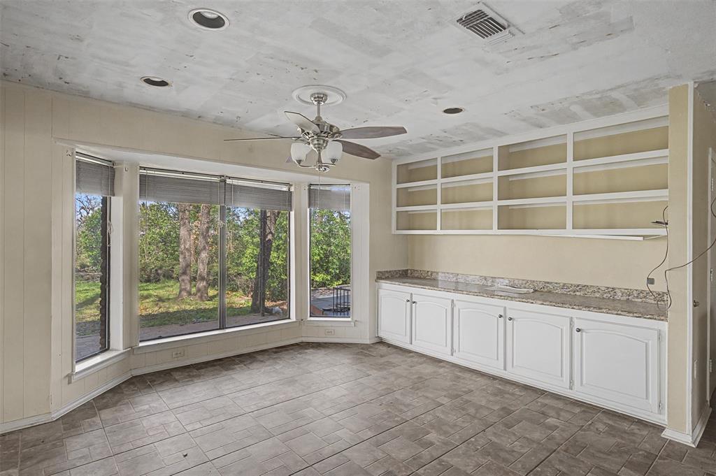 1434 Crownhill Drive Property Photo 8