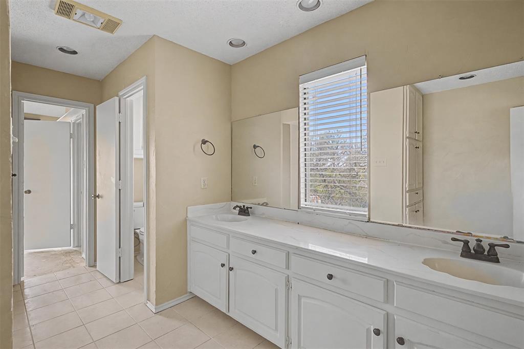 1434 Crownhill Drive Property Photo 19