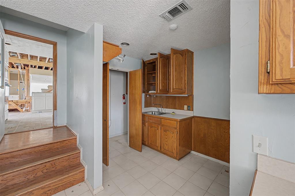 1434 Crownhill Drive Property Photo 22