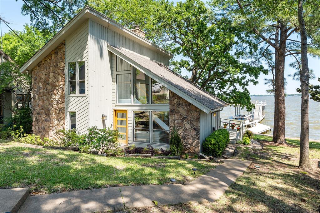 513 Winding Shore Drive Property Photo 2