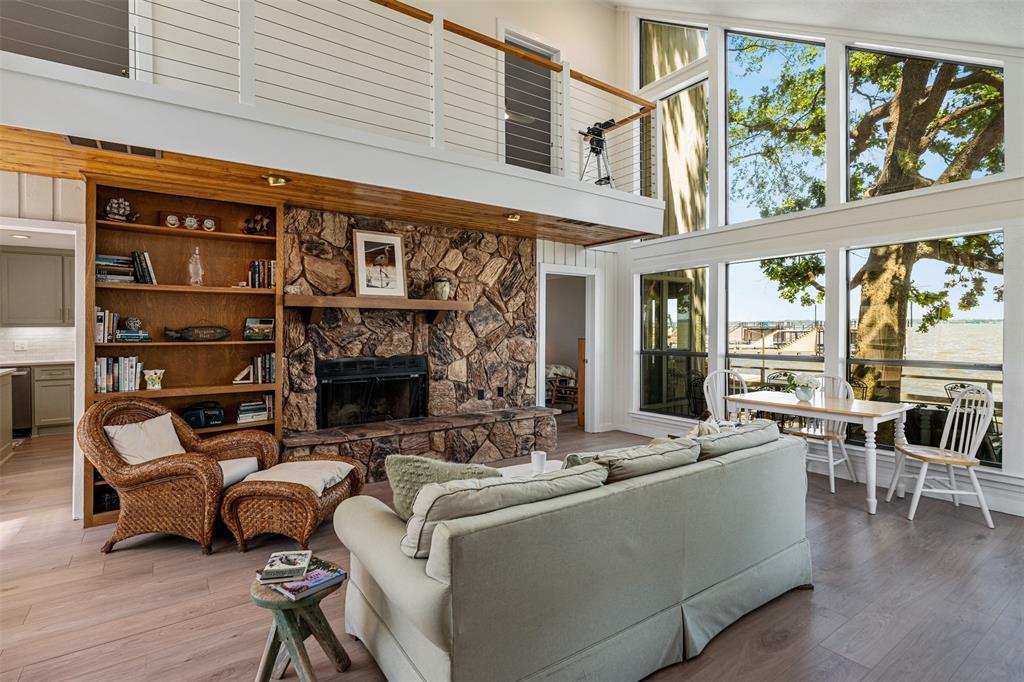 513 Winding Shore Drive Property Photo 4