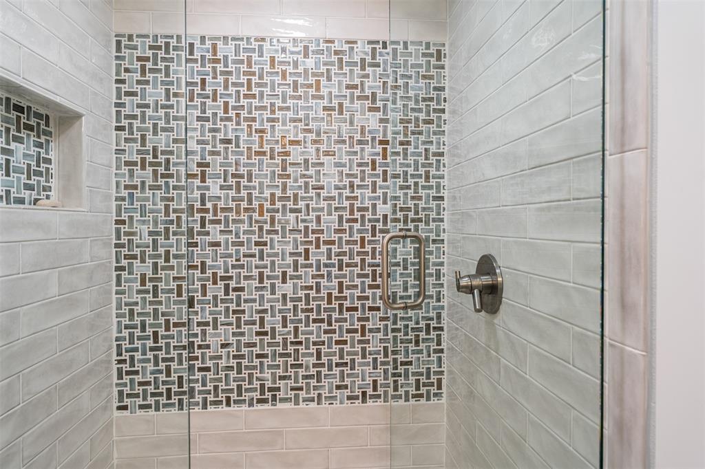 513 Winding Shore Drive Property Photo 27