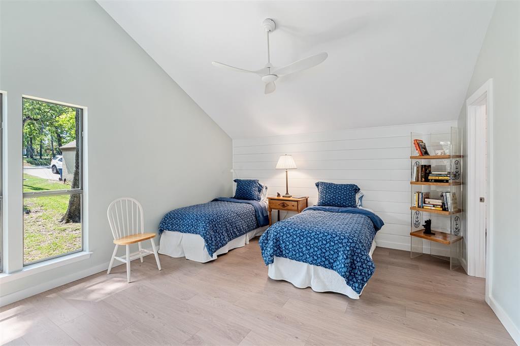 513 Winding Shore Drive Property Photo 29