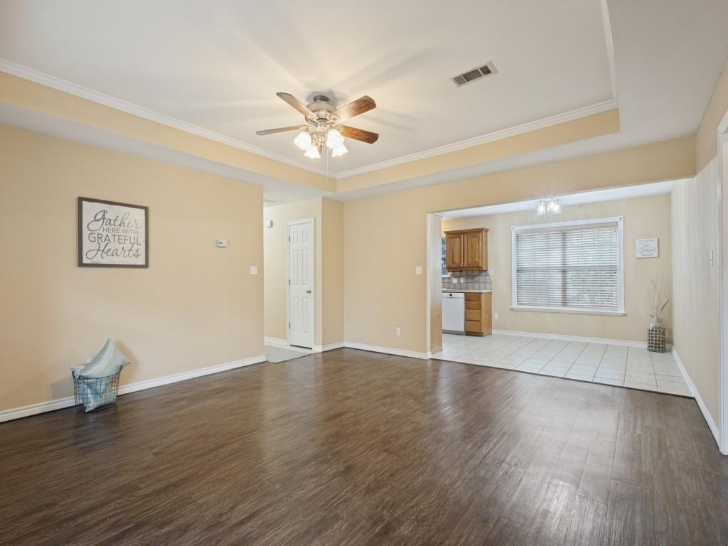 454 E Fulton Street Property Photo 1
