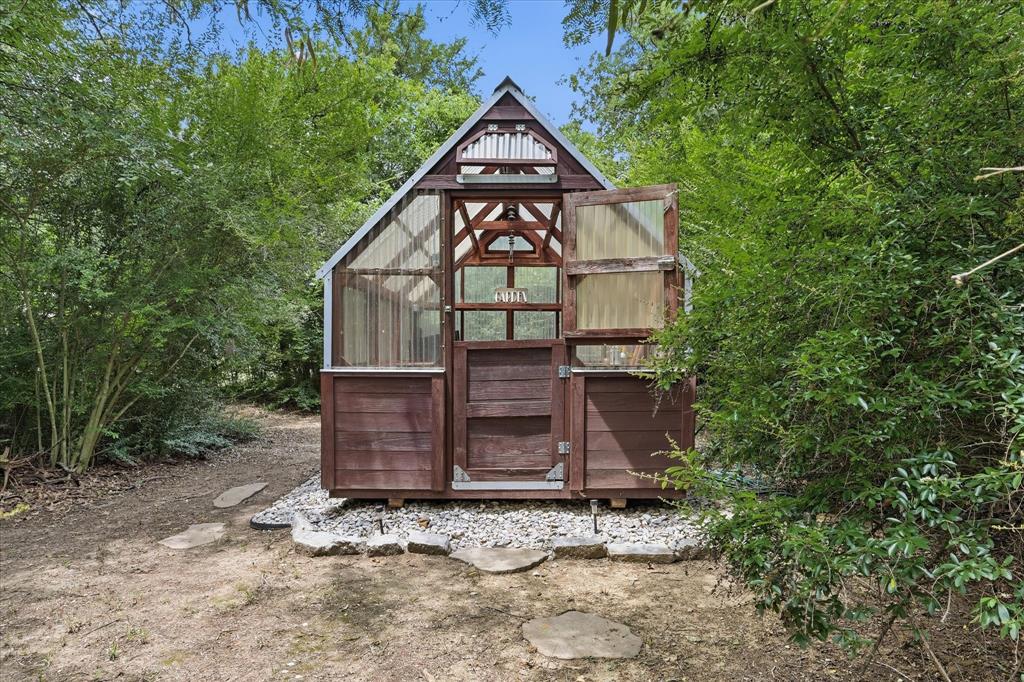 521 Diamond Point Drive Property Photo 27
