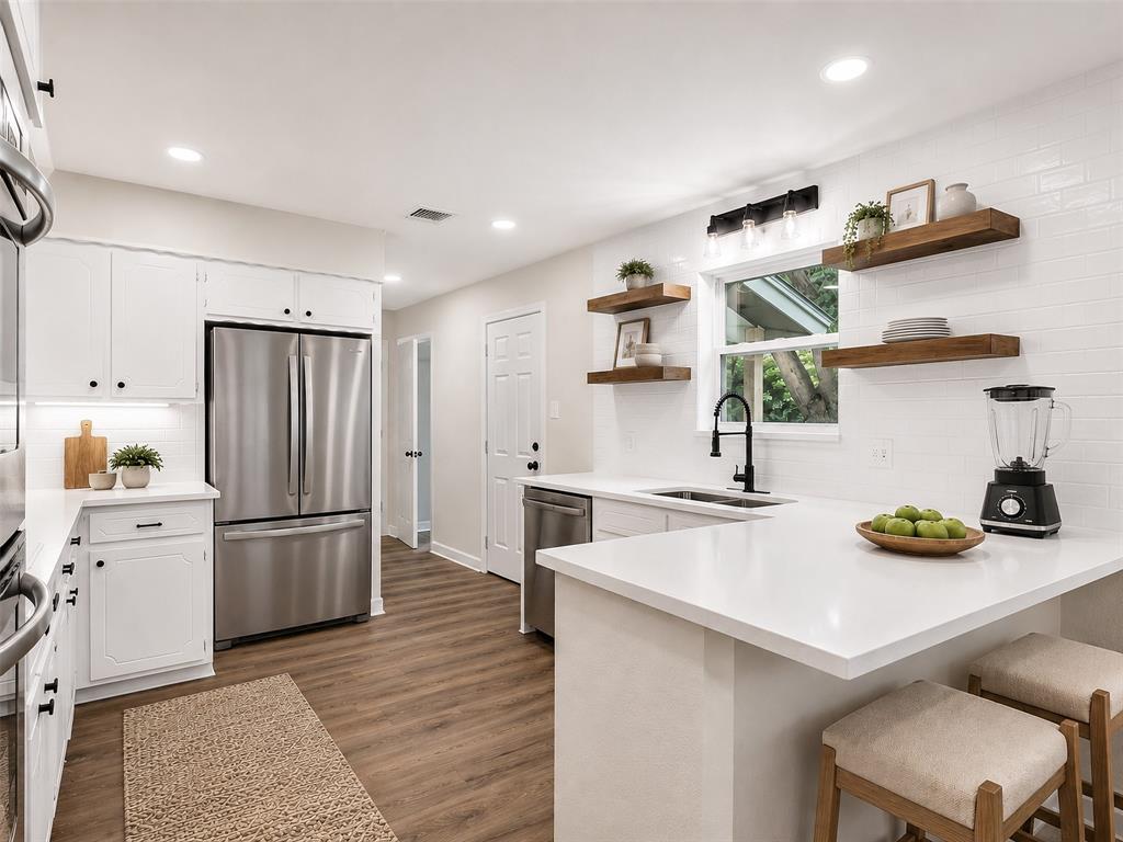 1011 Sheridan Lane