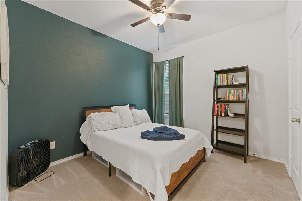 585 Concho Street Property Photo 14