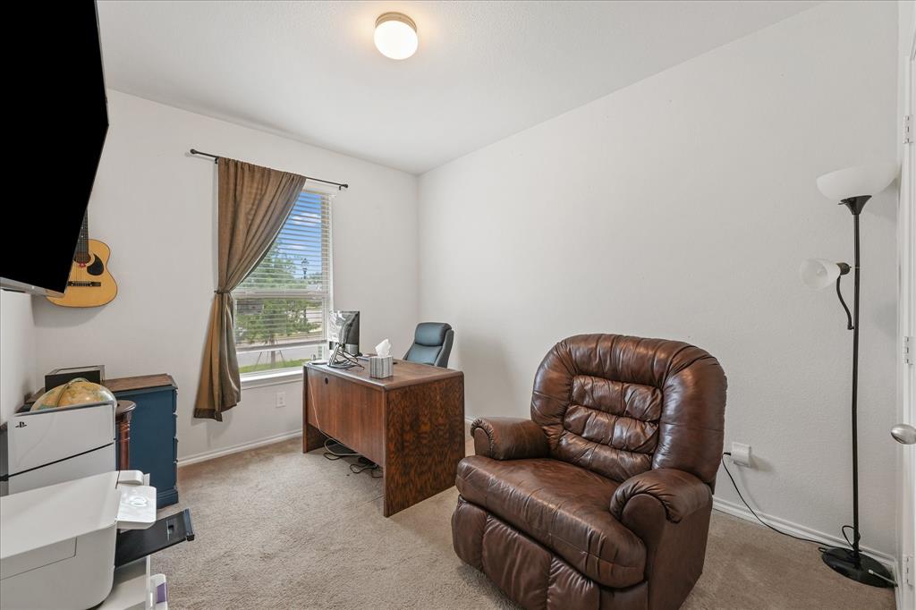 585 Concho Street Property Photo 16