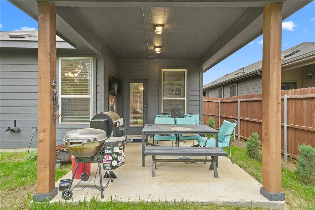 585 Concho Street Property Photo 20
