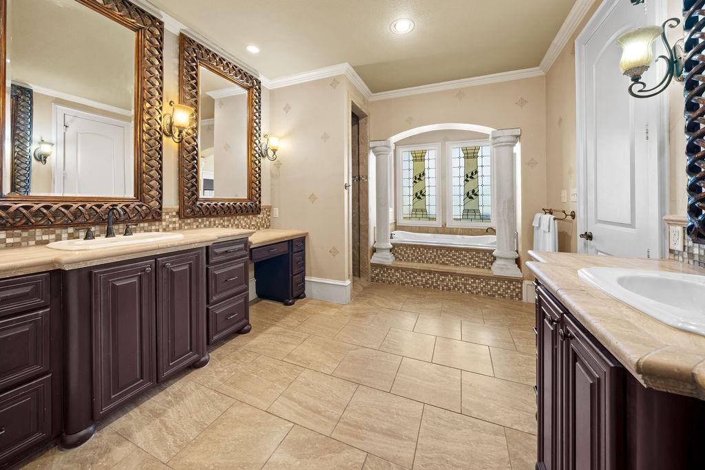 320 Hines Crossing Property Photo 20