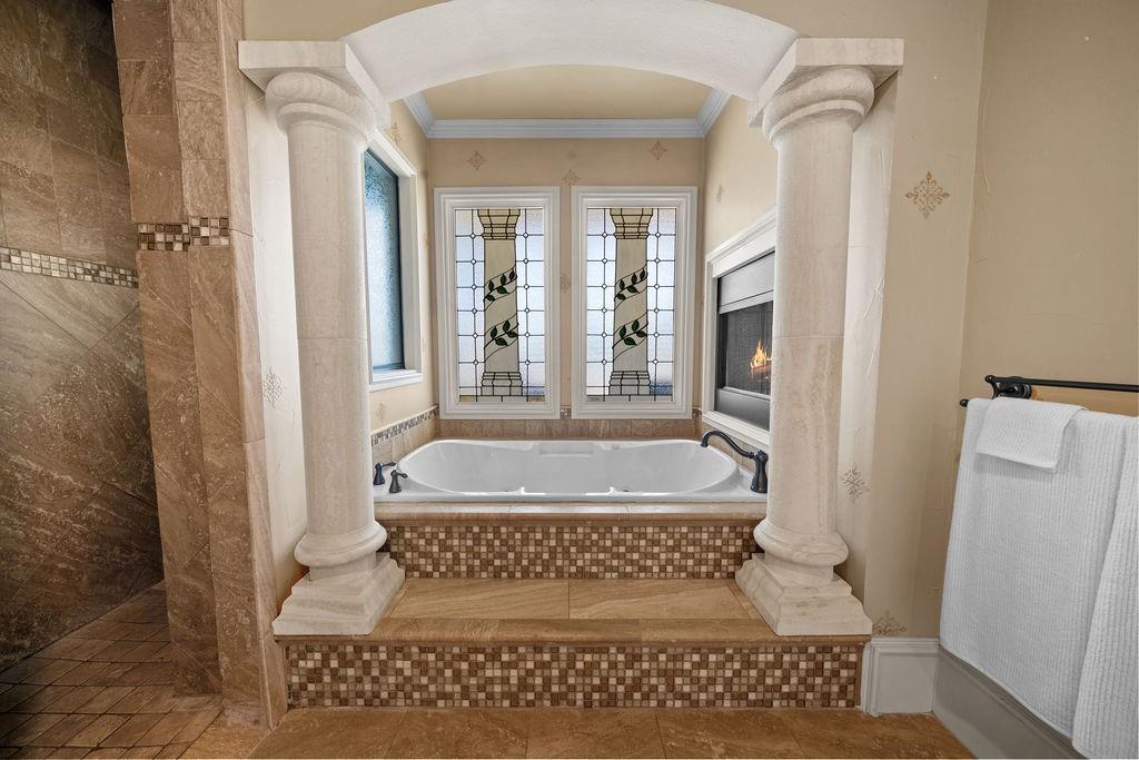 320 Hines Crossing Property Photo 21