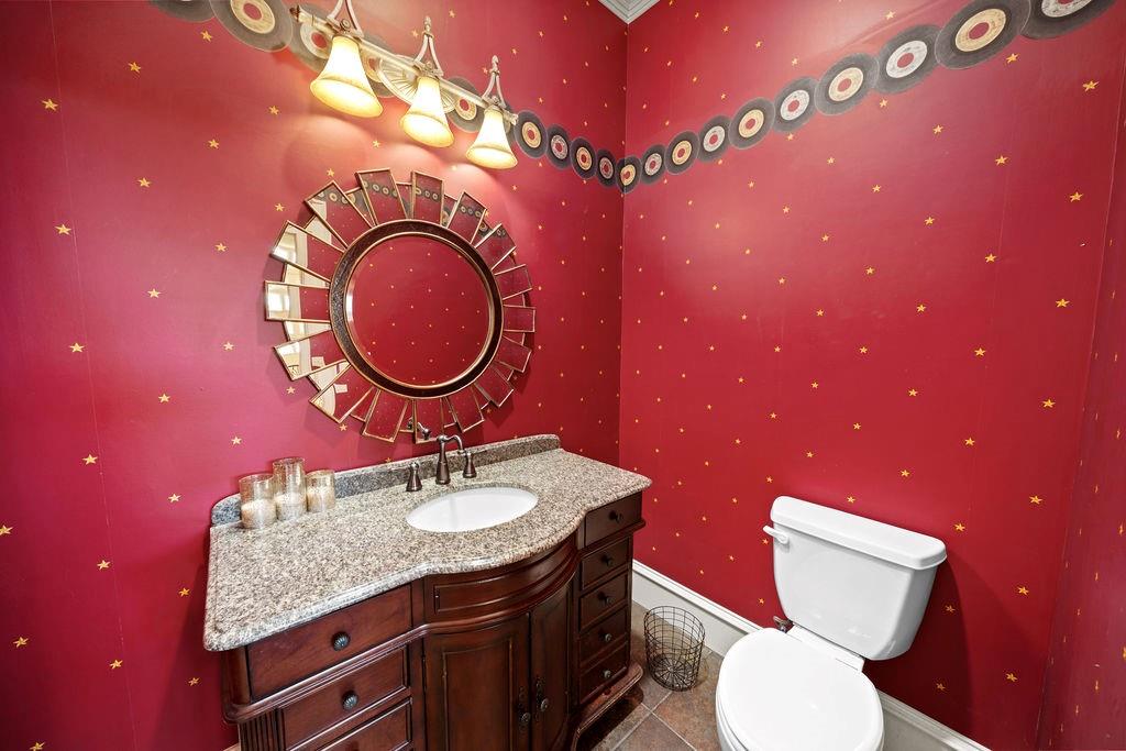 320 Hines Crossing Property Photo 25