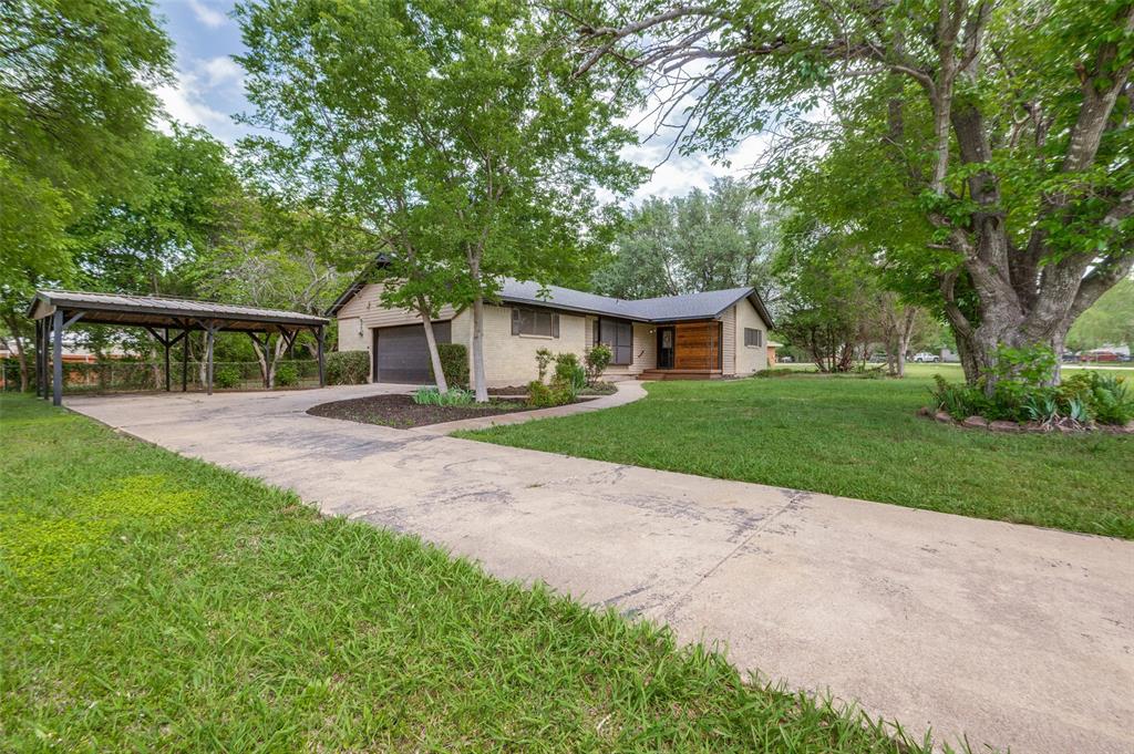 1533 E Springcrest Circle Property Photo 1