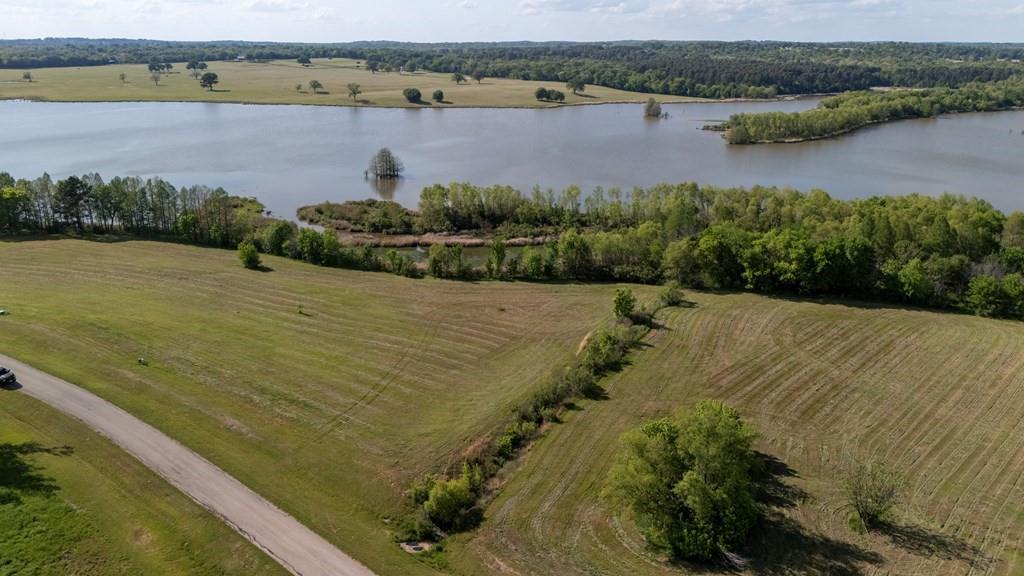 7628 Shore Crest Way Property Photo 2