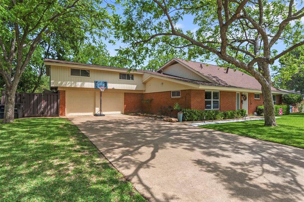 3608 Wooten Drive Property Photo 3