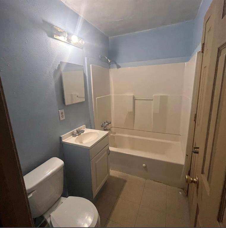 1608 Coleman Street Property Photo 8