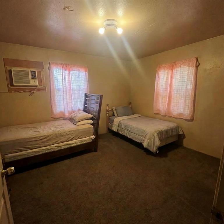 1608 Coleman Street Property Photo 9