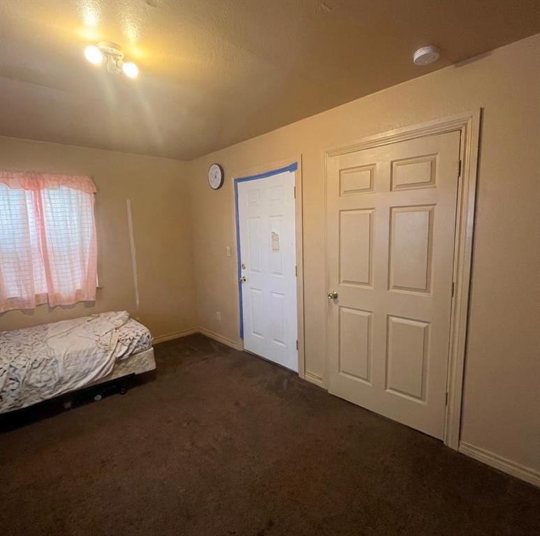 1608 Coleman Street Property Photo 10