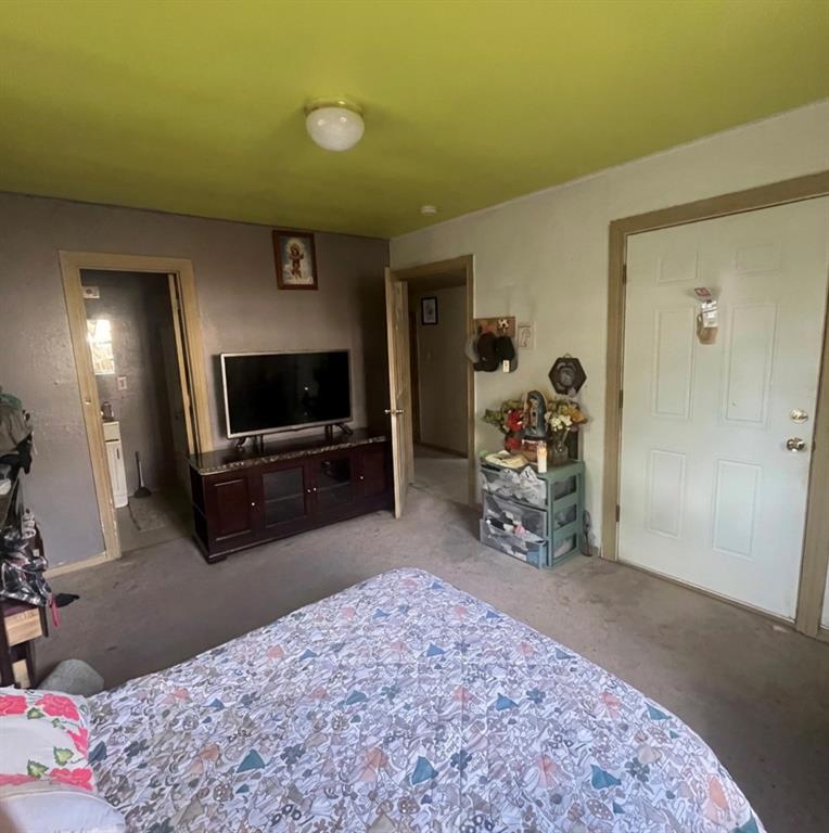 1608 Coleman Street Property Photo 17