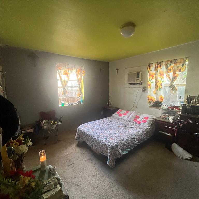 1608 Coleman Street Property Photo 18