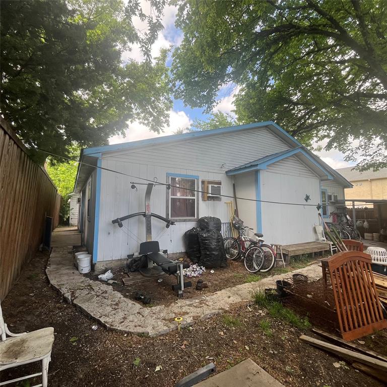 1608 Coleman Street Property Photo 27