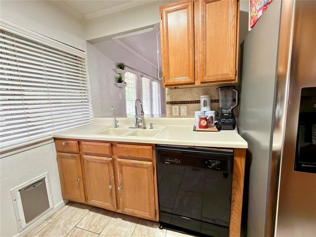 1519 Clearbrook Street Property Photo 3