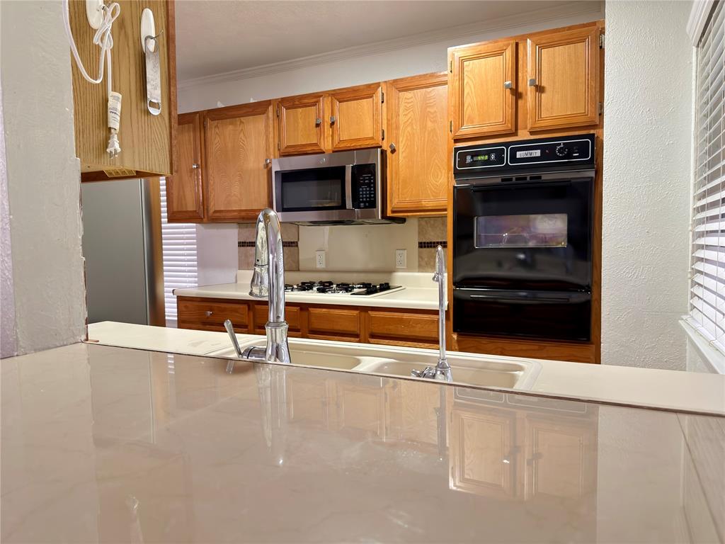 1519 Clearbrook Street Property Photo 4