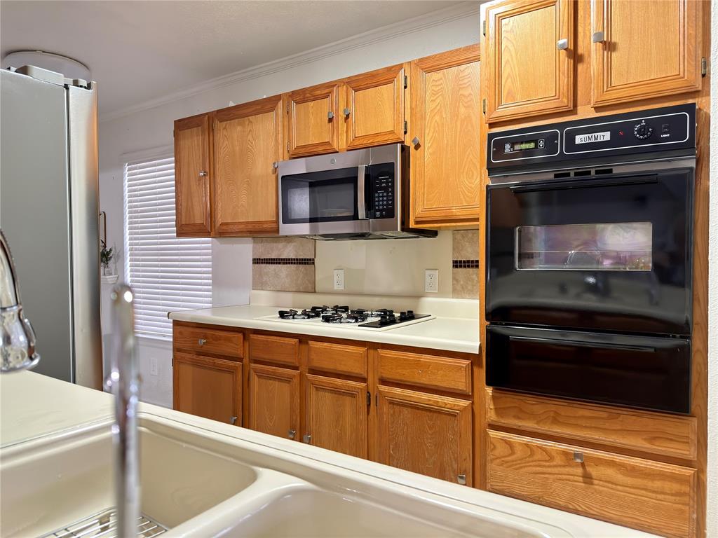 1519 Clearbrook Street Property Photo 5
