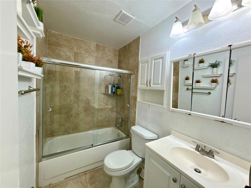 1519 Clearbrook Street Property Photo 15