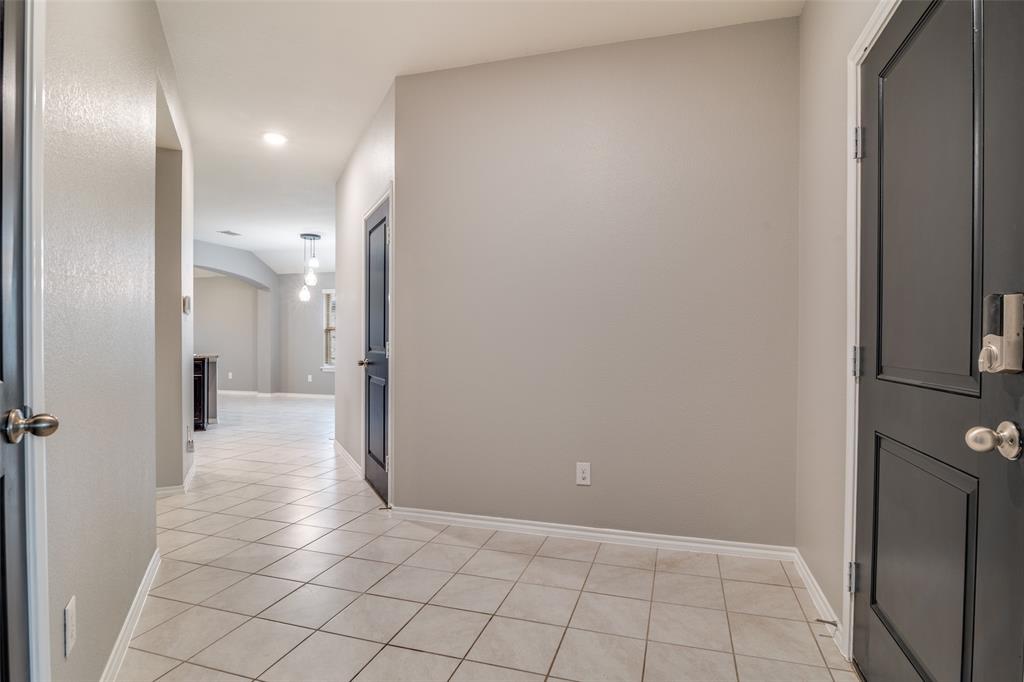 877 Darst Drive Property Photo 13